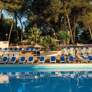 https://belambra-club-la-colle-sur-loup-les-terrasses-de-saint.fr-provencehotel.com