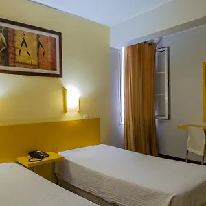 https://residencial-chafariz-queimada.madeira-islandshotels.com