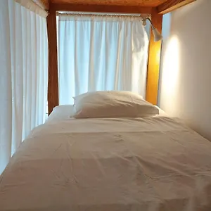 Endless Summer Surf House Affittacamere